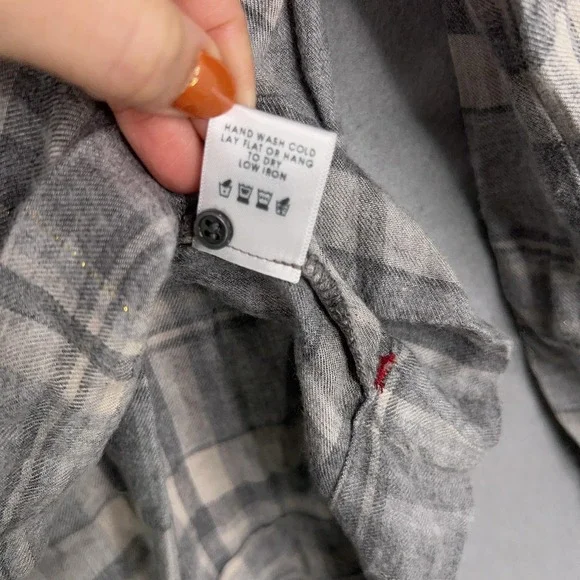 Xirena Shirt Womens XS Gray Plaid Flannel Ruffle Long Sleeve Boho Made in USA - Picture 14 of 15